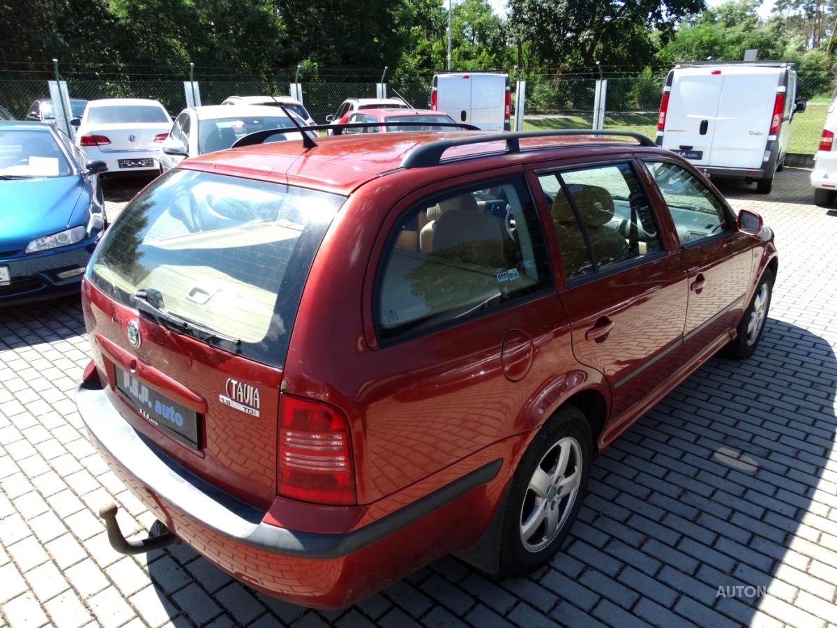 Škoda Octavia, 2001 - pohled č. 2
