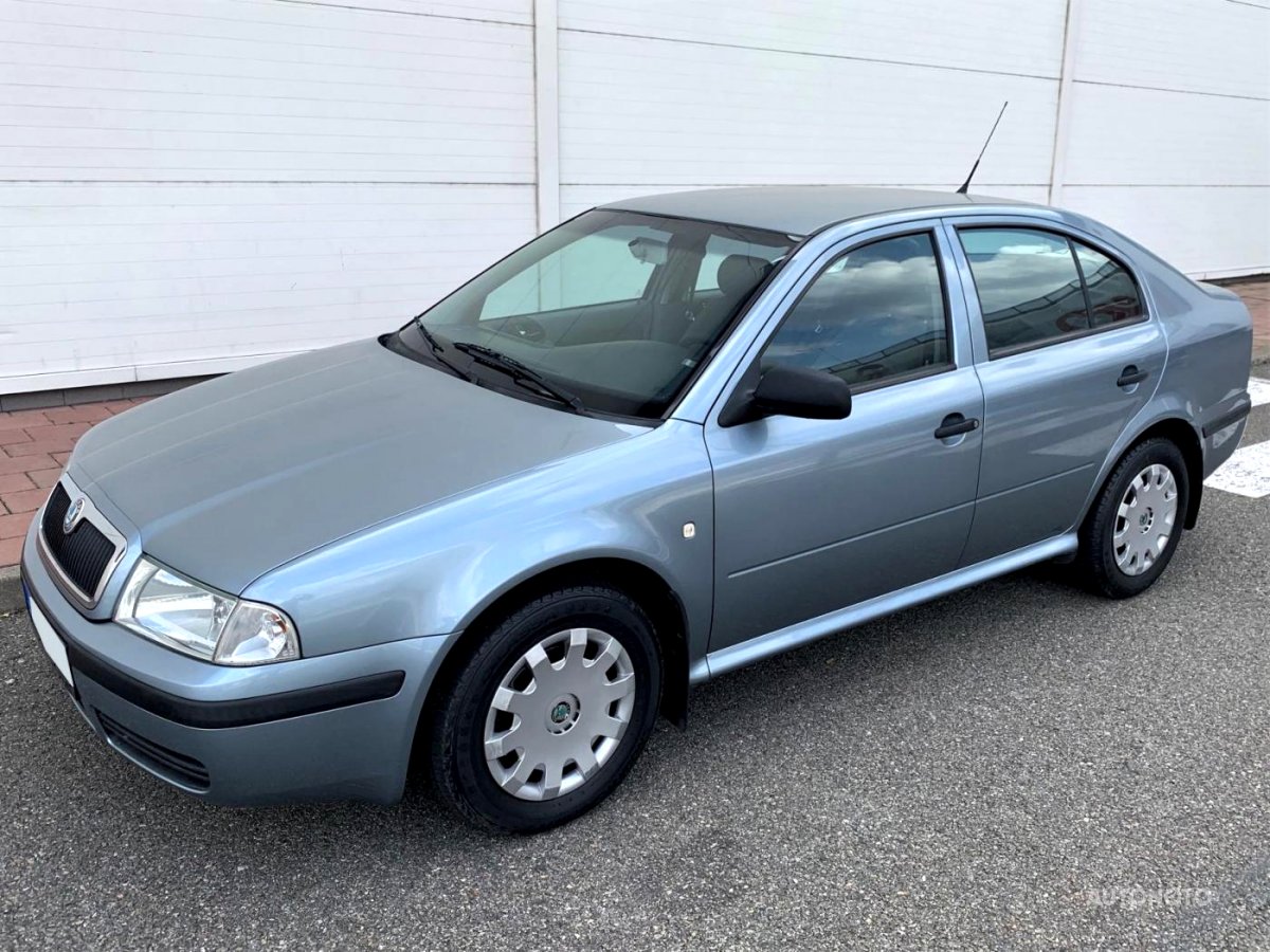 Škoda Octavia, 2002 - celkový pohled