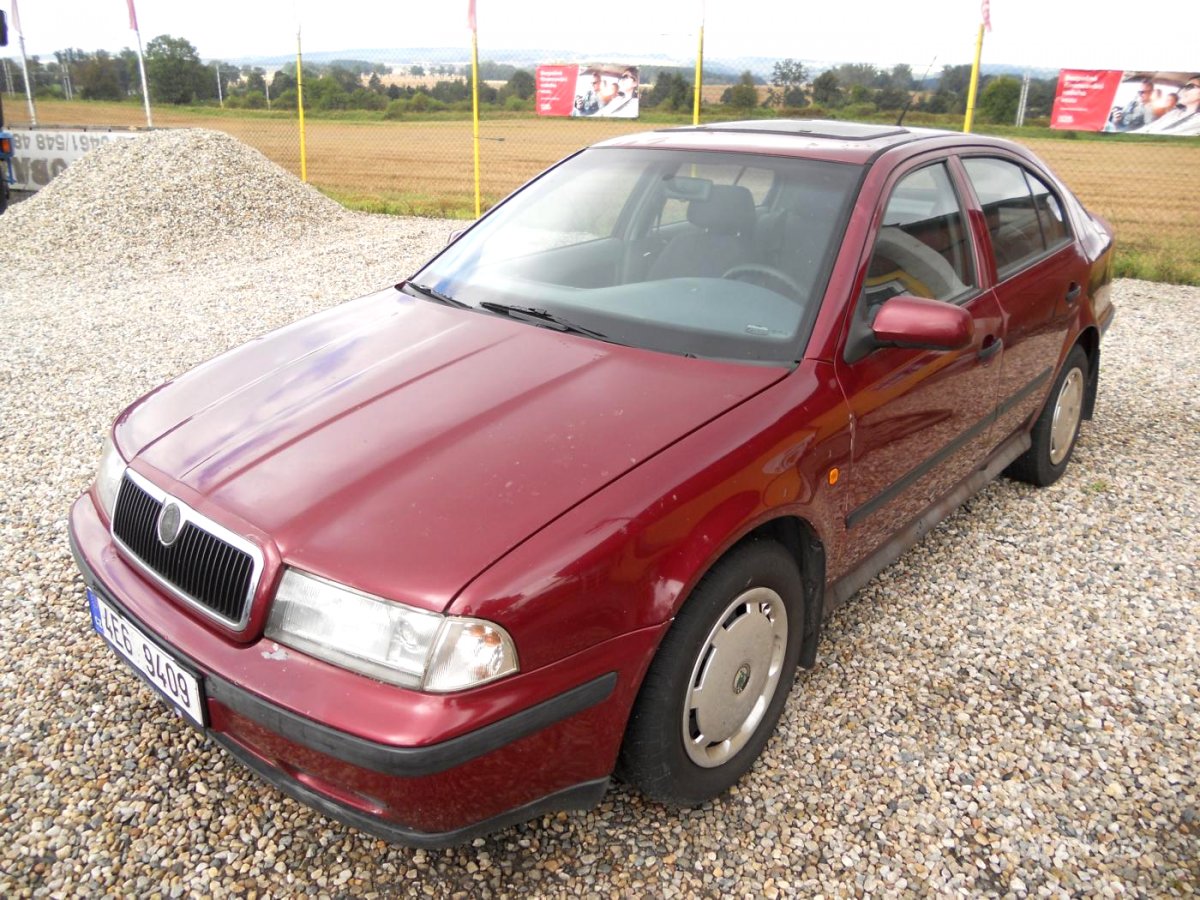 Škoda Octavia, 1998 - celkový pohled