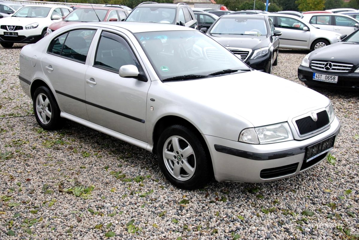 Škoda Octavia, 2003 - pohled č. 2