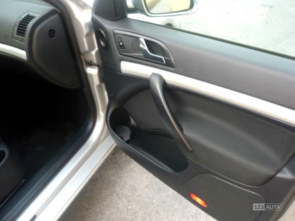 Škoda Octavia, 2007 - pohled č. 15