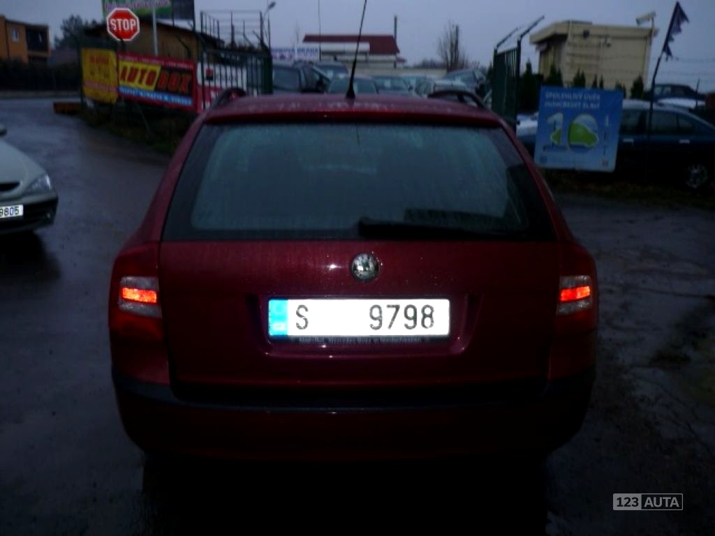 Škoda Octavia, 2006 - pohled č. 14