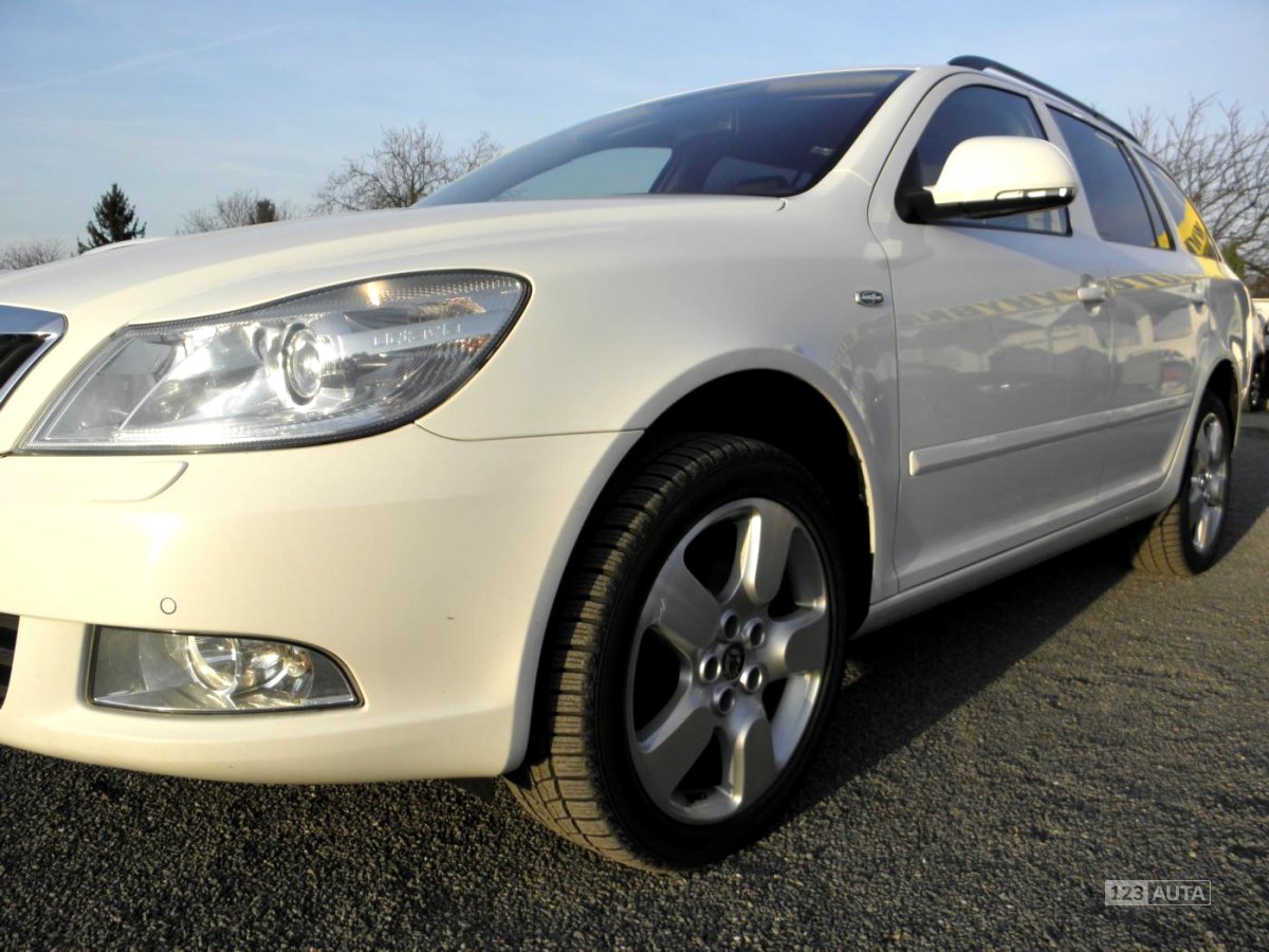 Škoda Octavia, 2012 - pohled č. 22
