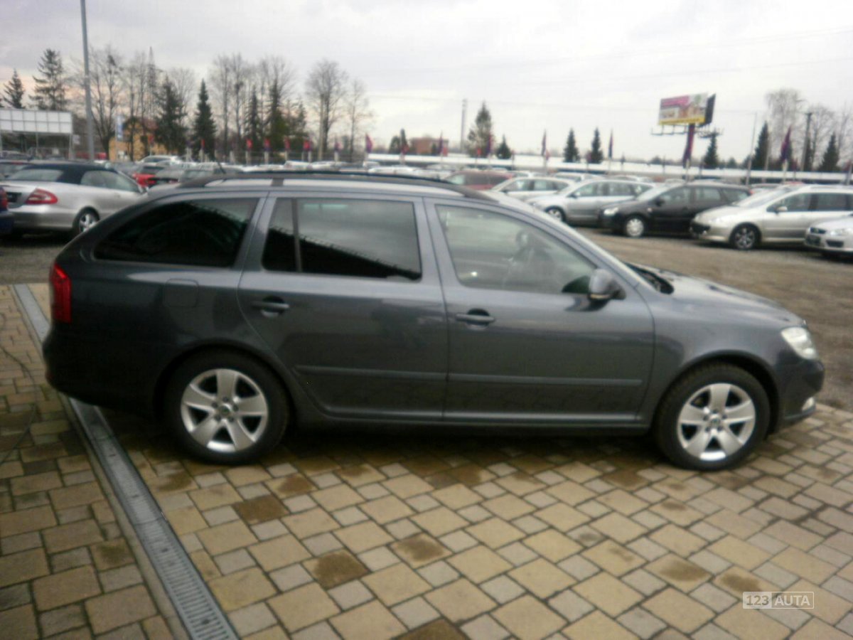 Škoda Octavia, 2010 - pohled č. 3