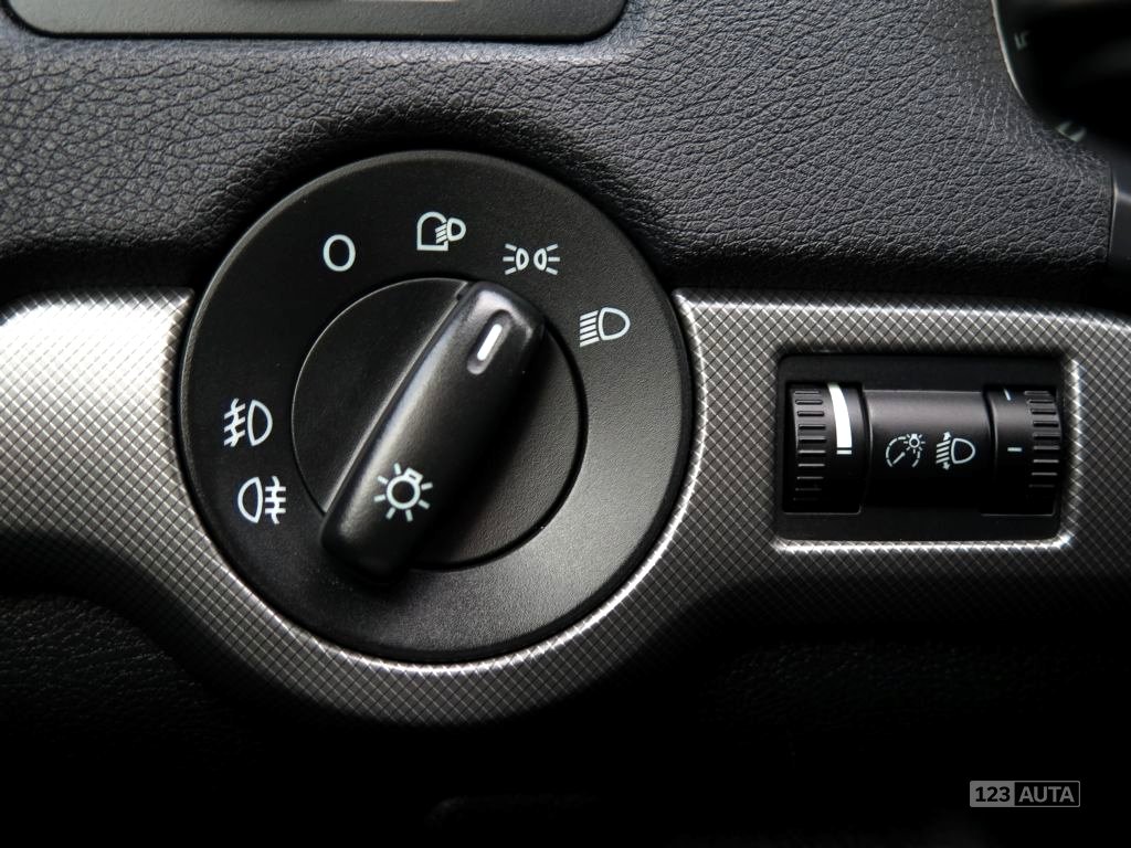 Škoda Octavia, 2008 - pohled č. 19