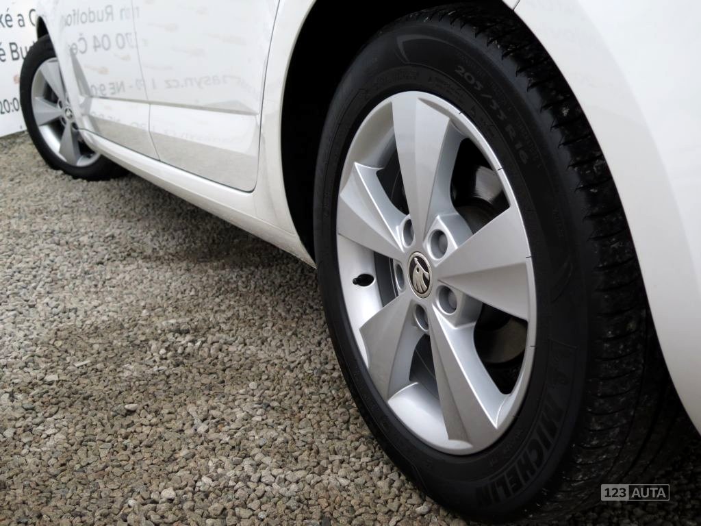 Škoda Octavia, 2013 - pohled č. 24