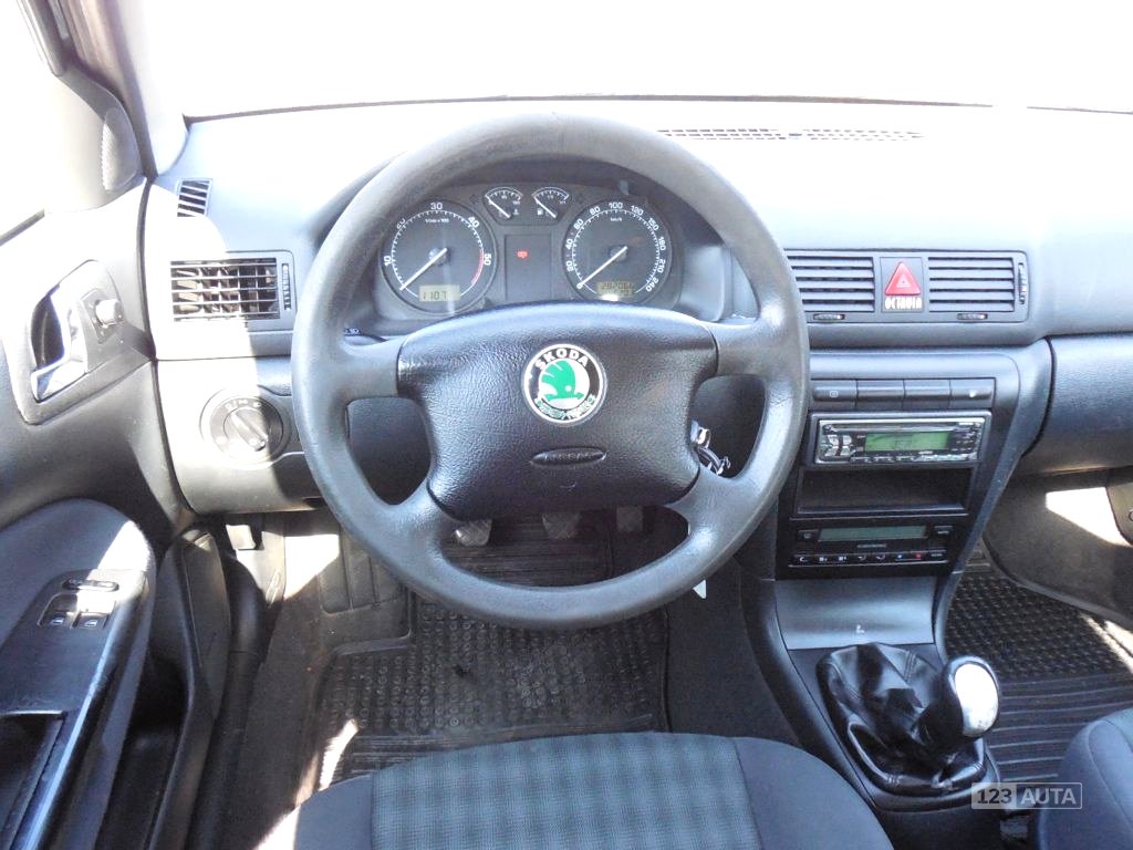 Škoda Octavia, 2005 - pohled č. 11