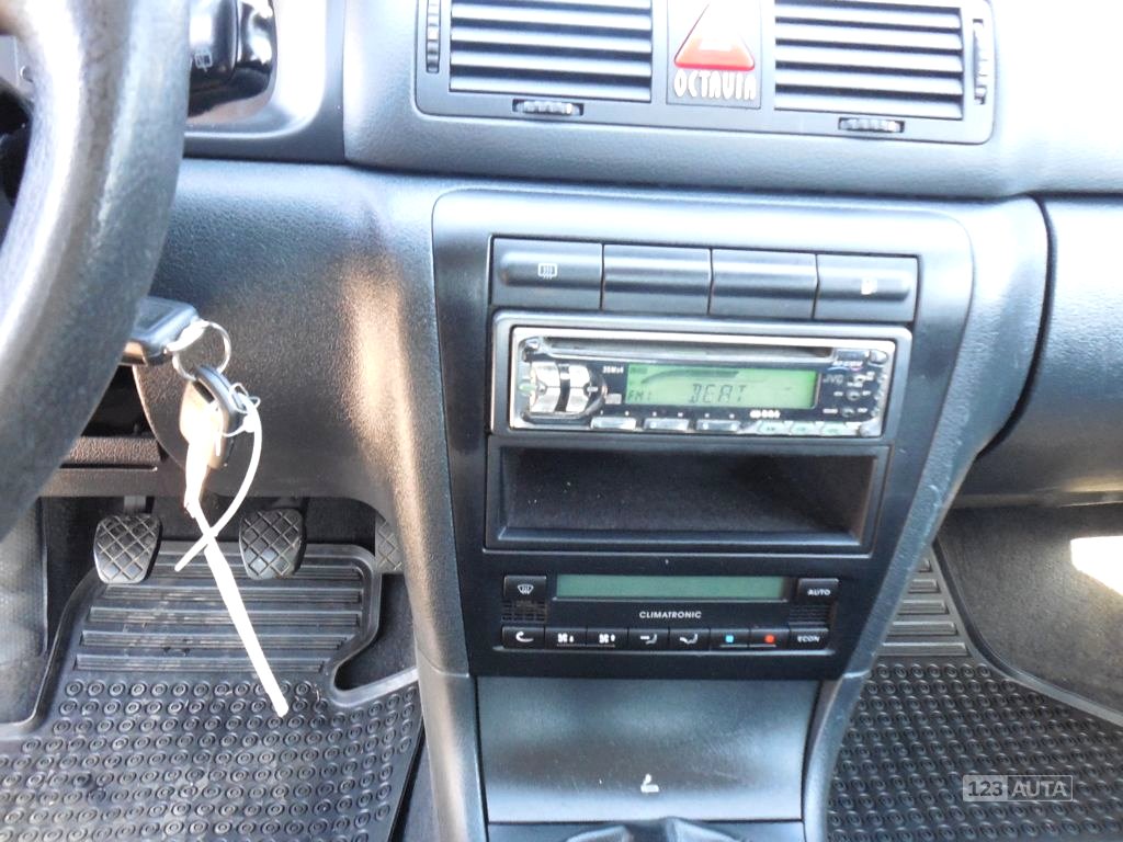 Škoda Octavia, 2005 - pohled č. 18