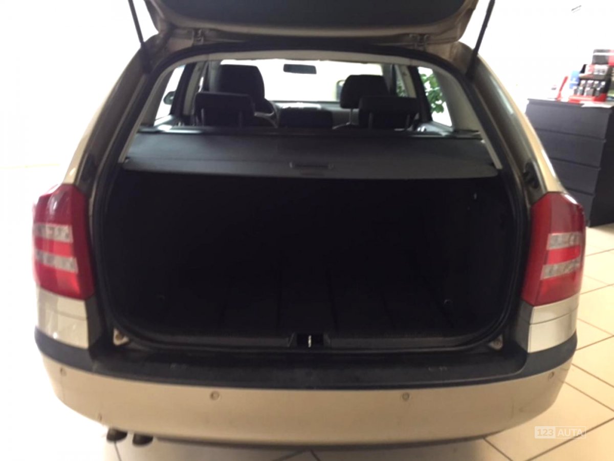 Škoda Octavia, 2006 - pohled č. 7