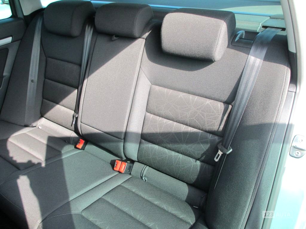 Škoda Octavia, 2012 - pohled č. 14