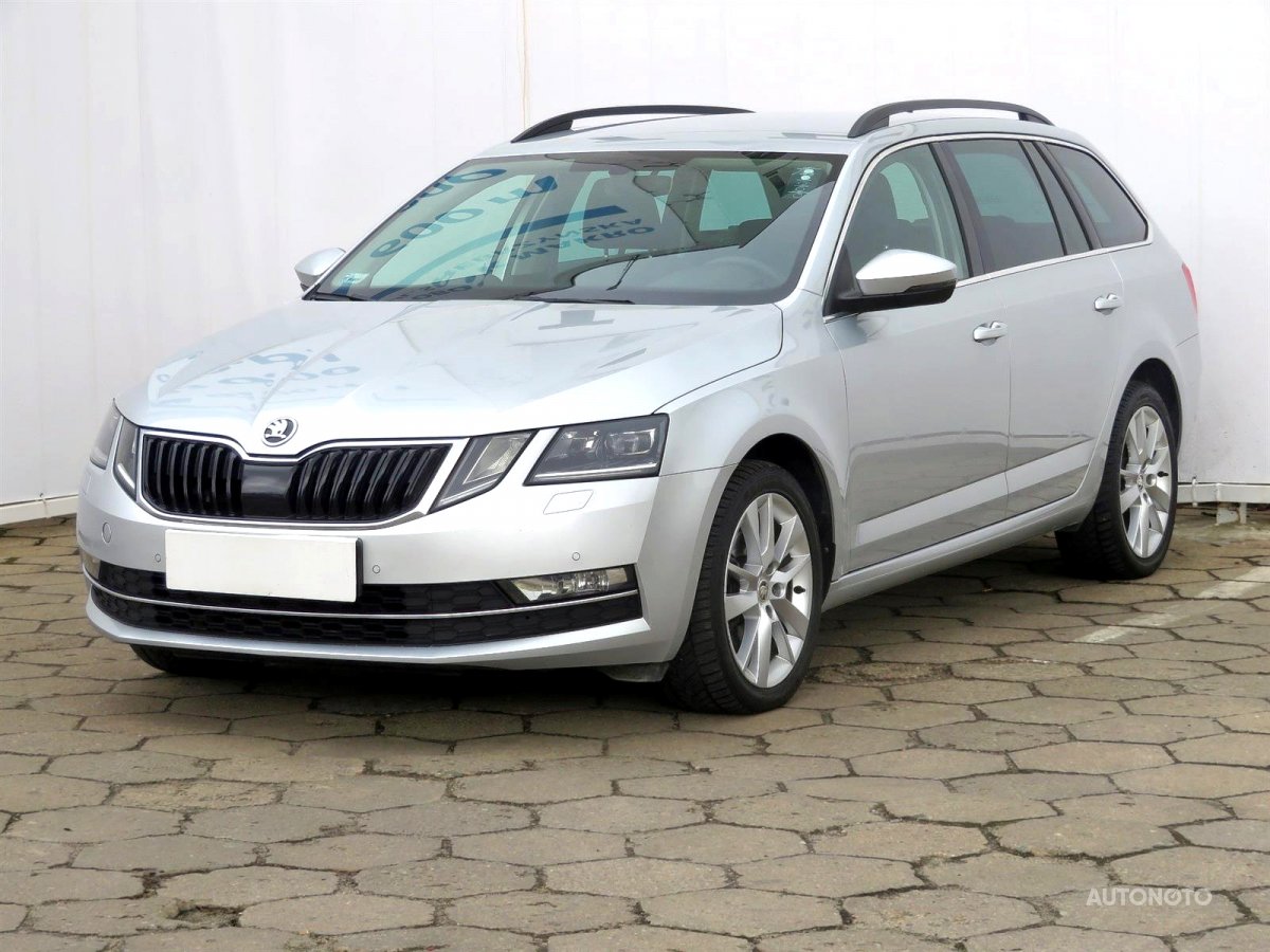 Škoda Octavia, 2018 - pohled č. 3