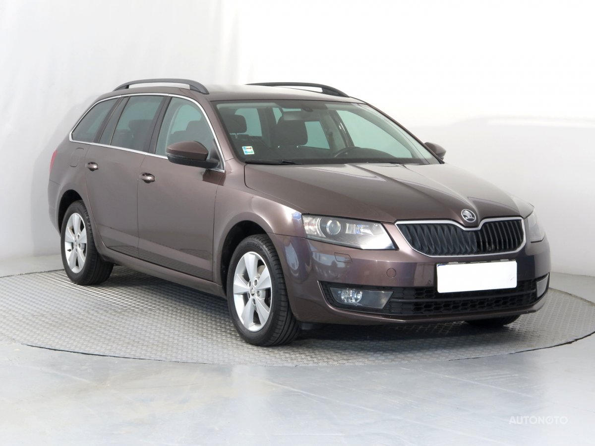 Škoda Octavia, 2013 - celkový pohled