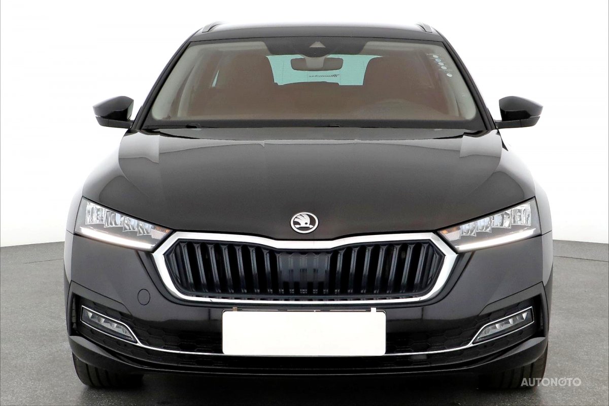 Škoda Octavia, 2021 - pohled č. 2