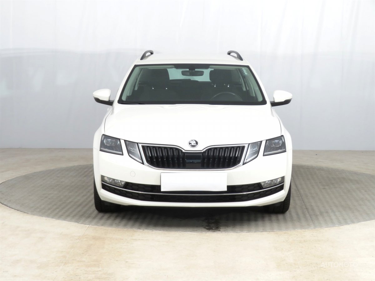 Škoda Octavia, 2018 - pohled č. 2