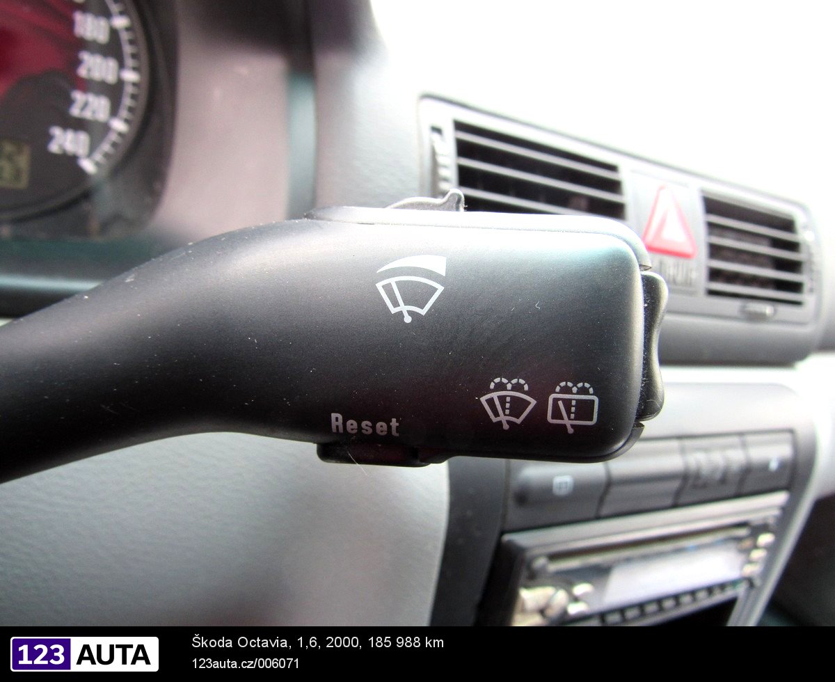 Škoda Octavia, 2000 - pohled č. 22