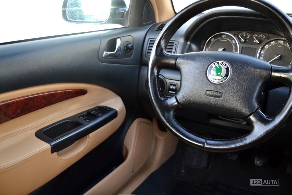 Škoda Octavia, 2003 - pohled č. 20