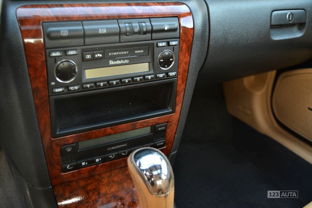 Škoda Octavia, 2003 - pohled č. 23