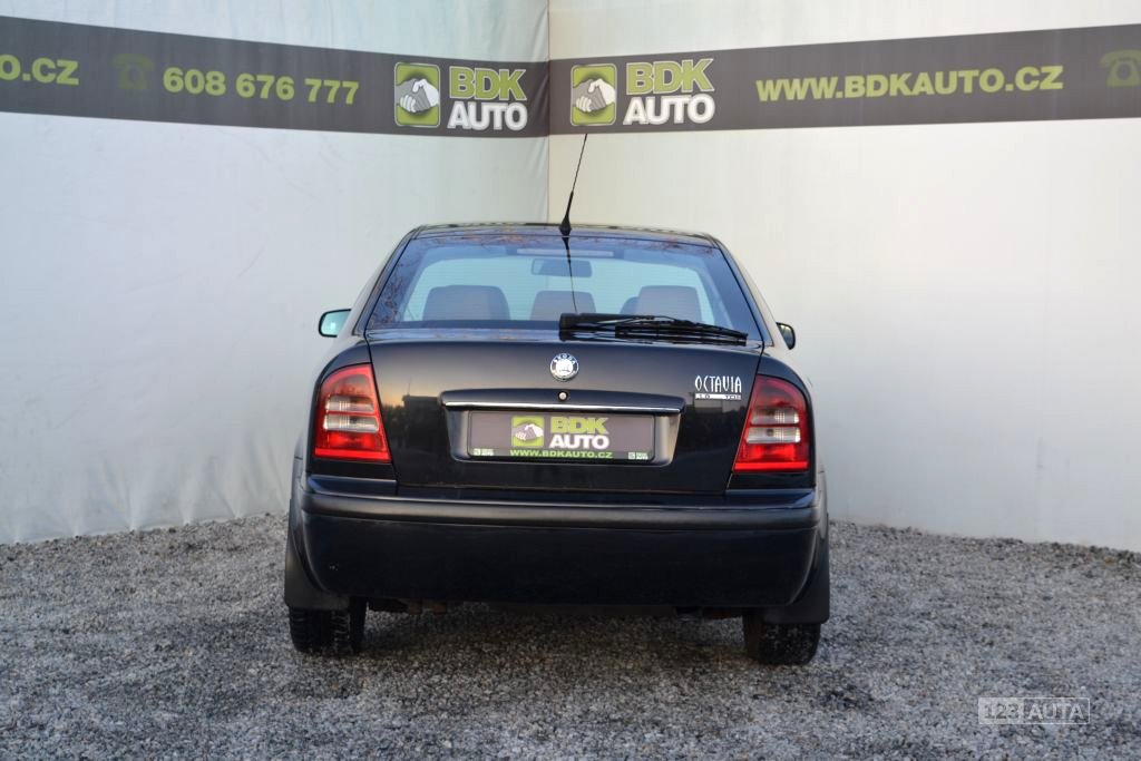 Škoda Octavia, 2003 - pohled č. 5