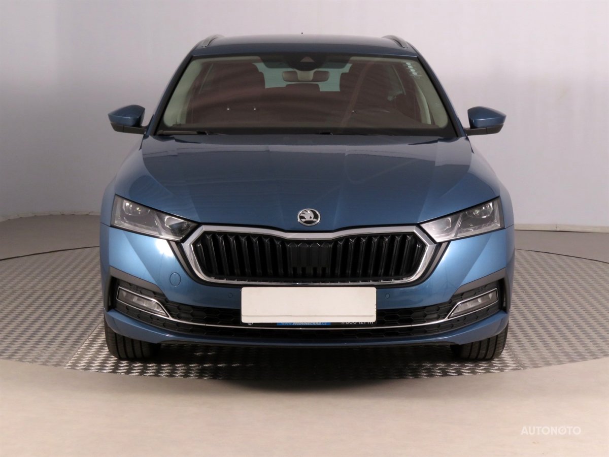 Škoda Octavia, 2020 - pohled č. 2
