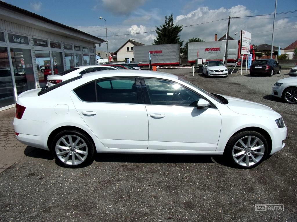 Škoda Octavia, 2015 - pohled č. 5