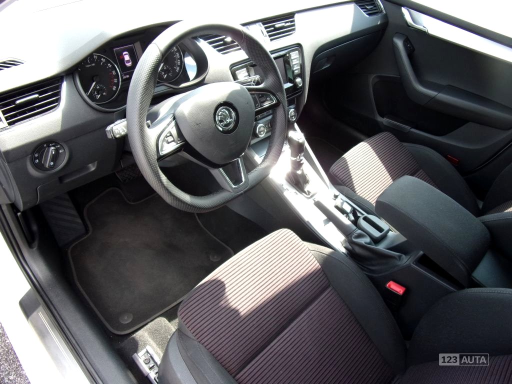 Škoda Octavia, 2015 - pohled č. 6
