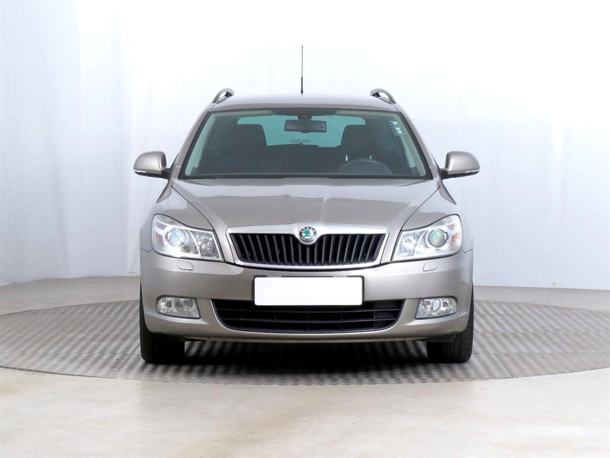 Škoda Octavia, 2011 - pohled č. 2