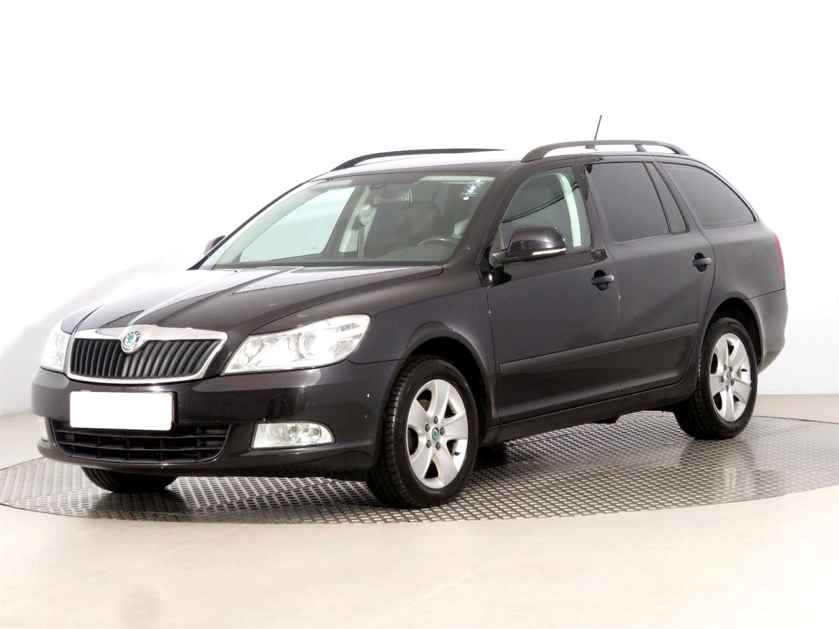 Škoda Octavia, 2012 - pohled č. 3