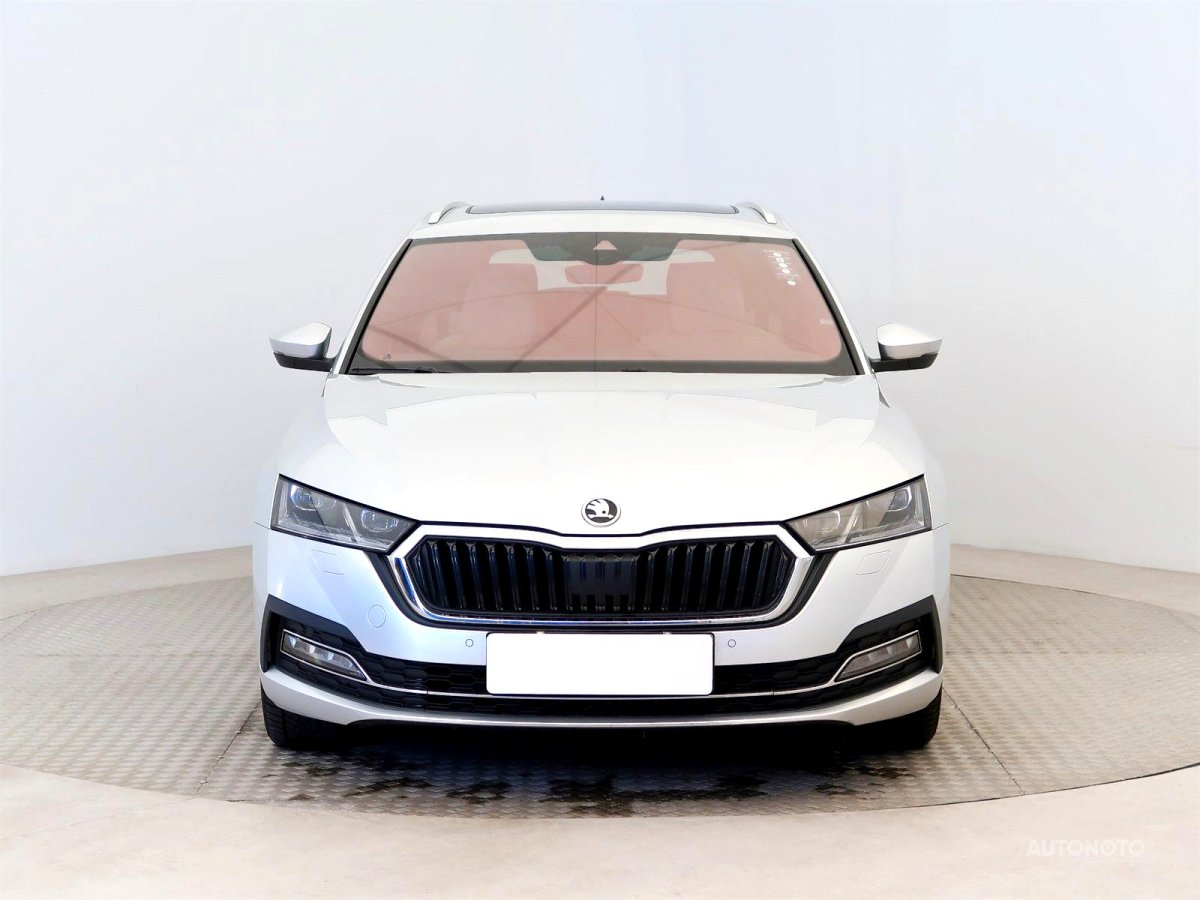 Škoda Octavia, 2020 - pohled č. 2
