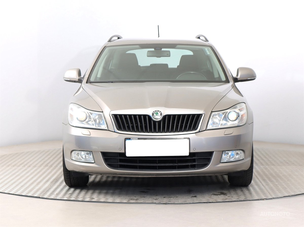 Škoda Octavia, 2012 - pohled č. 2