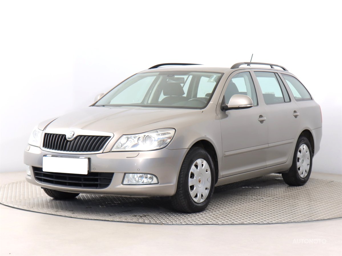 Škoda Octavia, 2012 - pohled č. 3