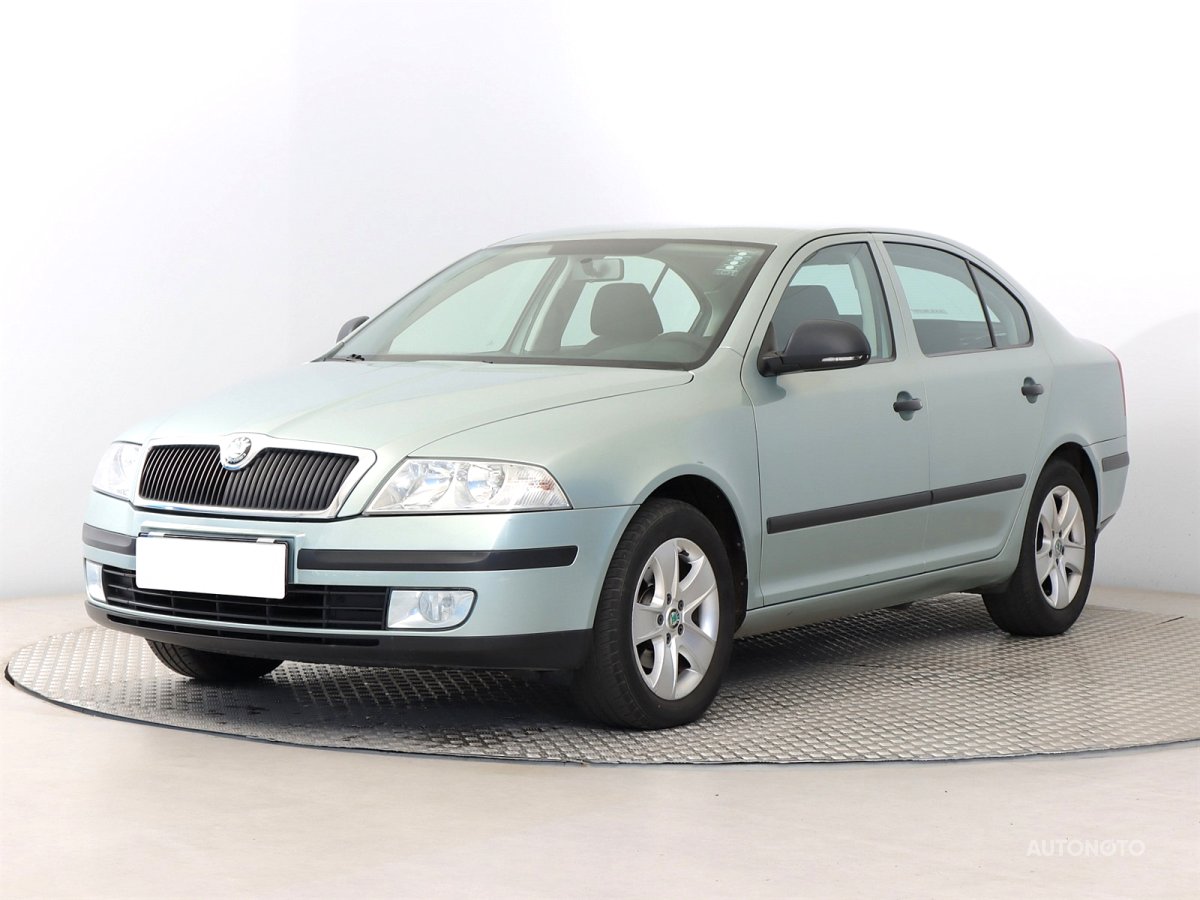 Škoda Octavia, 2012 - pohled č. 3