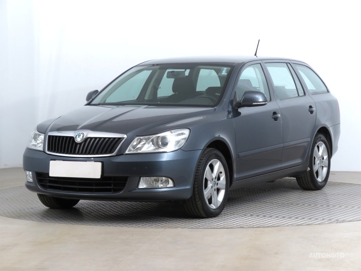 Škoda Octavia, 2012 - pohled č. 3