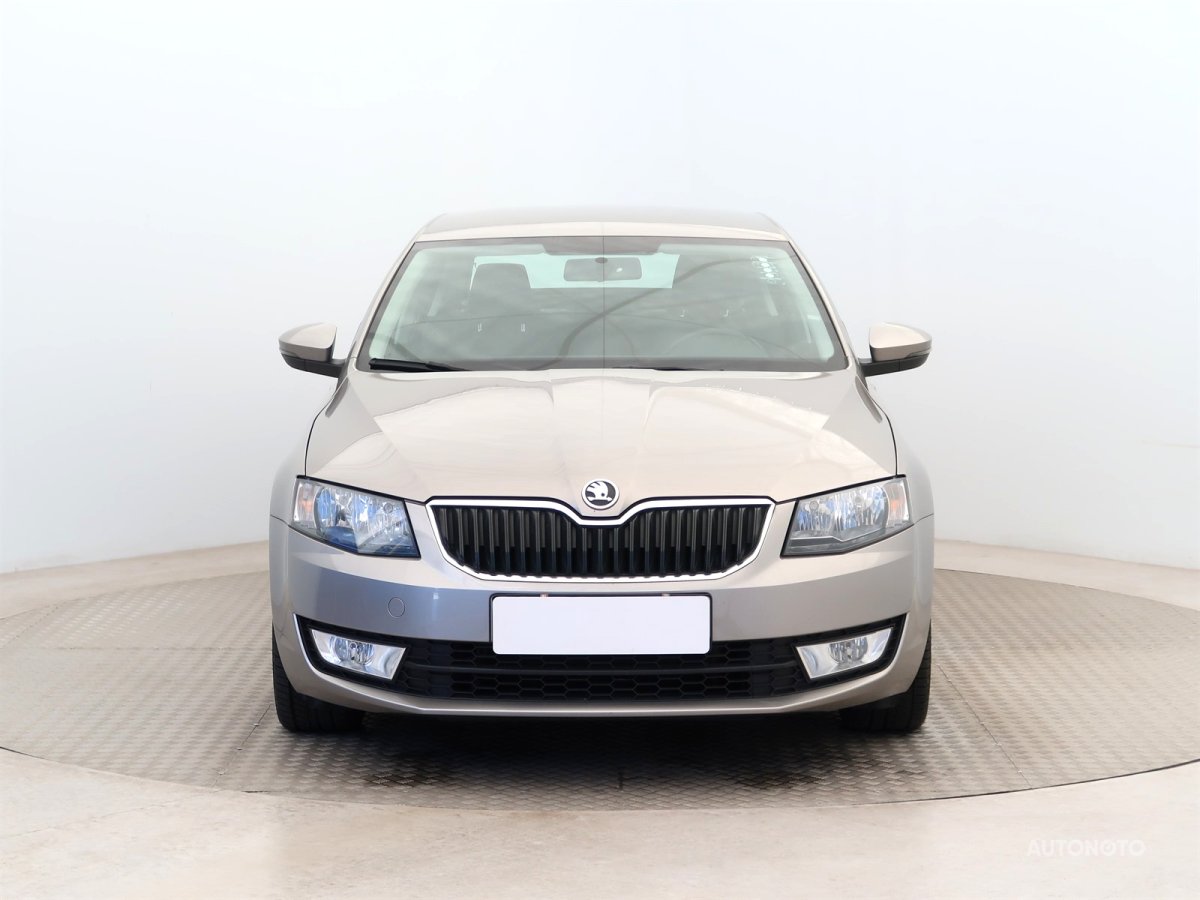 Škoda Octavia, 2013 - pohled č. 2