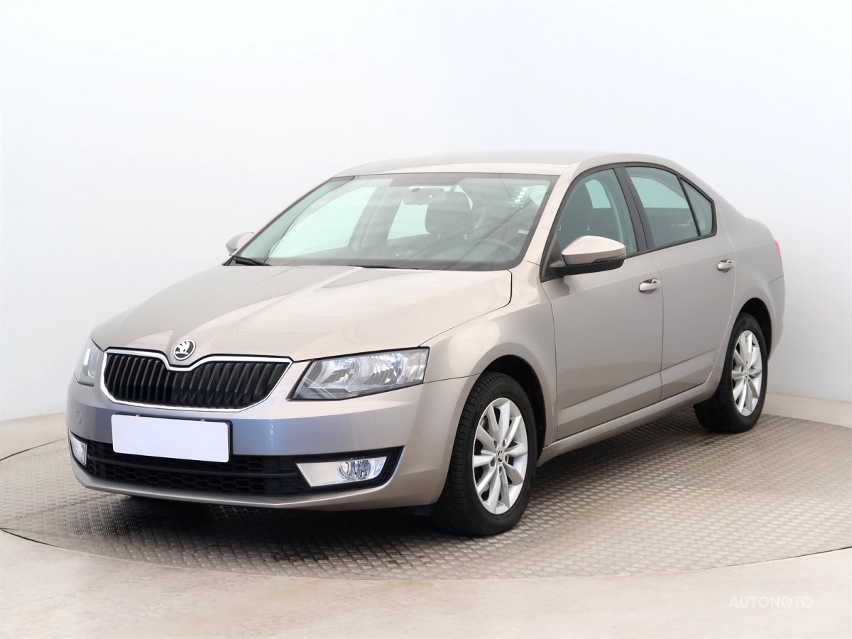 Škoda Octavia, 2013 - pohled č. 3