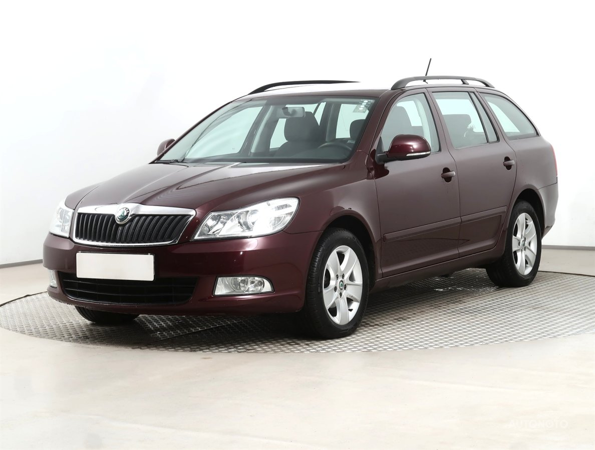 Škoda Octavia, 2012 - pohled č. 3