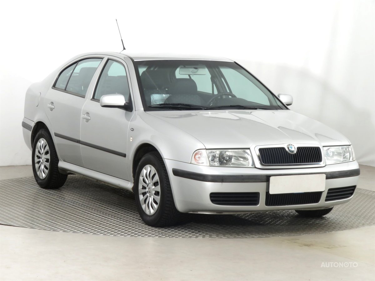 Škoda Octavia, 2002 - celkový pohled