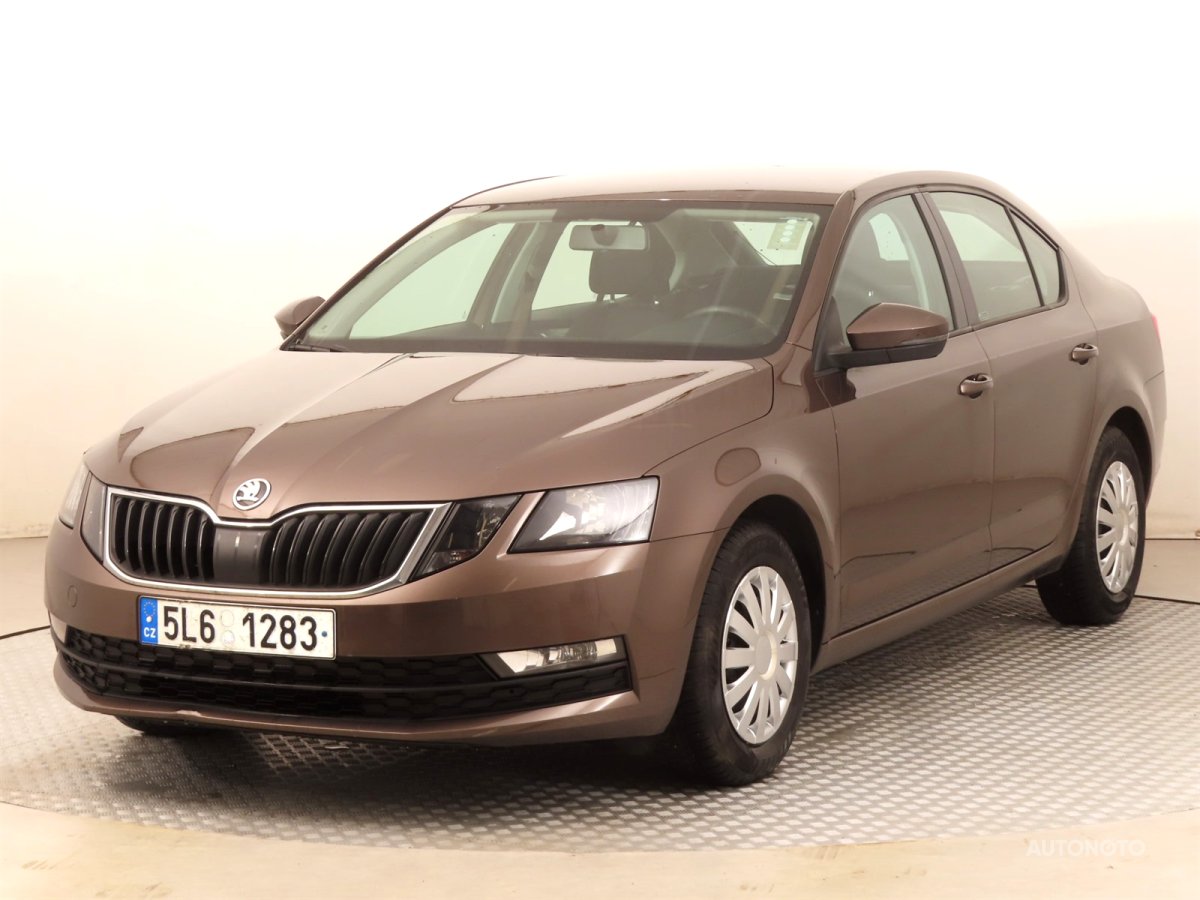 Škoda Octavia, 2018 - pohled č. 3