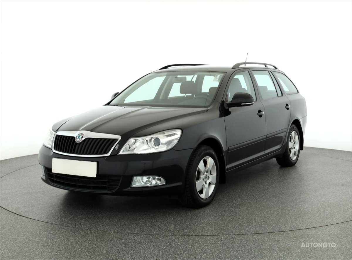 Škoda Octavia, 2012 - pohled č. 3