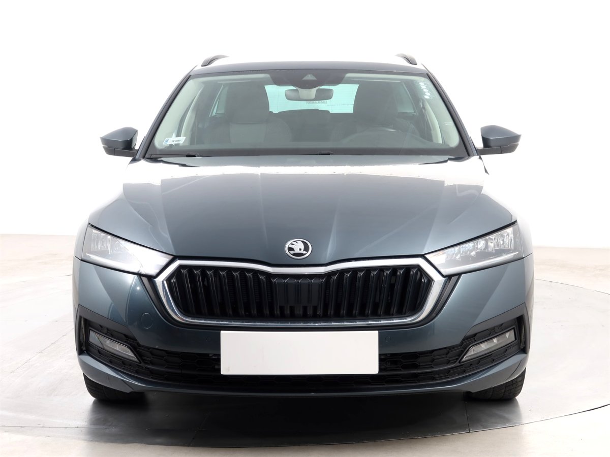 Škoda Octavia, 2020 - pohled č. 2