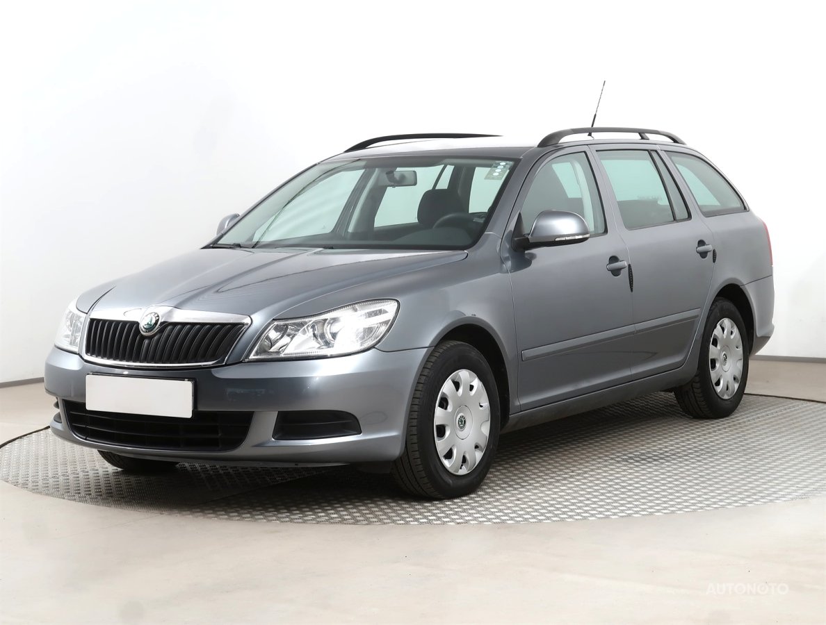 Škoda Octavia, 2012 - pohled č. 3