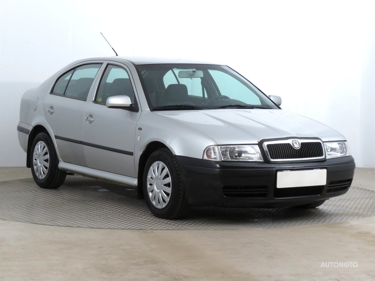 Škoda Octavia, 2003 - celkový pohled