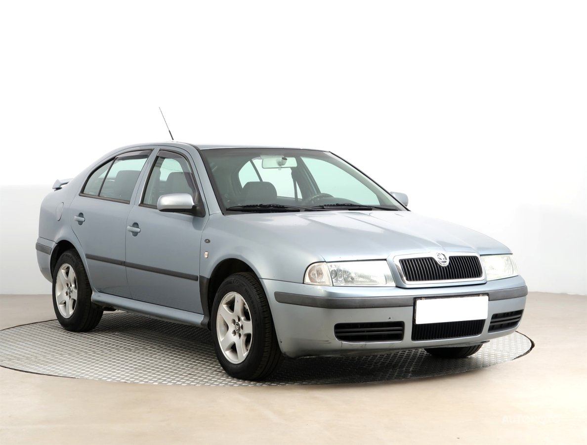 Škoda Octavia, 2002 - celkový pohled