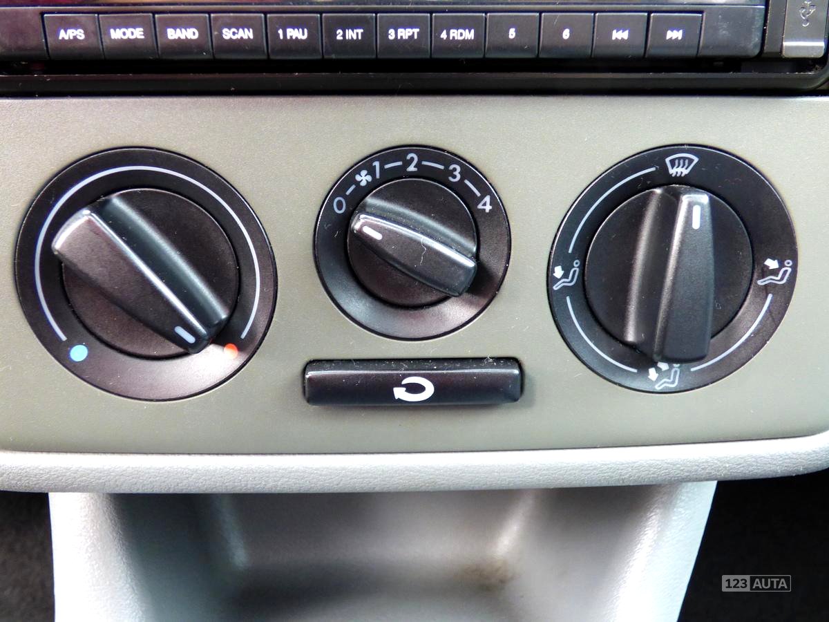 Škoda Octavia, 1993 - pohled č. 20