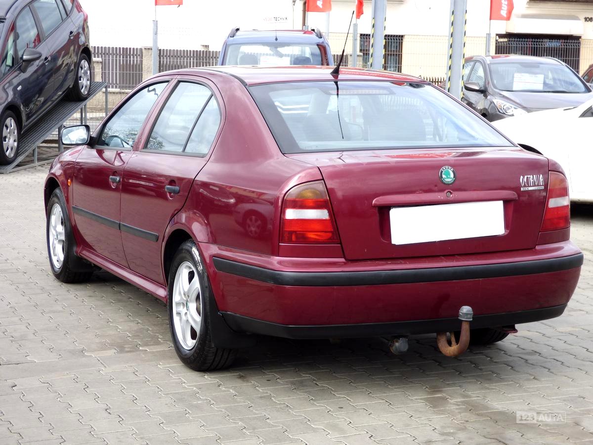 Škoda Octavia, 1993 - pohled č. 7