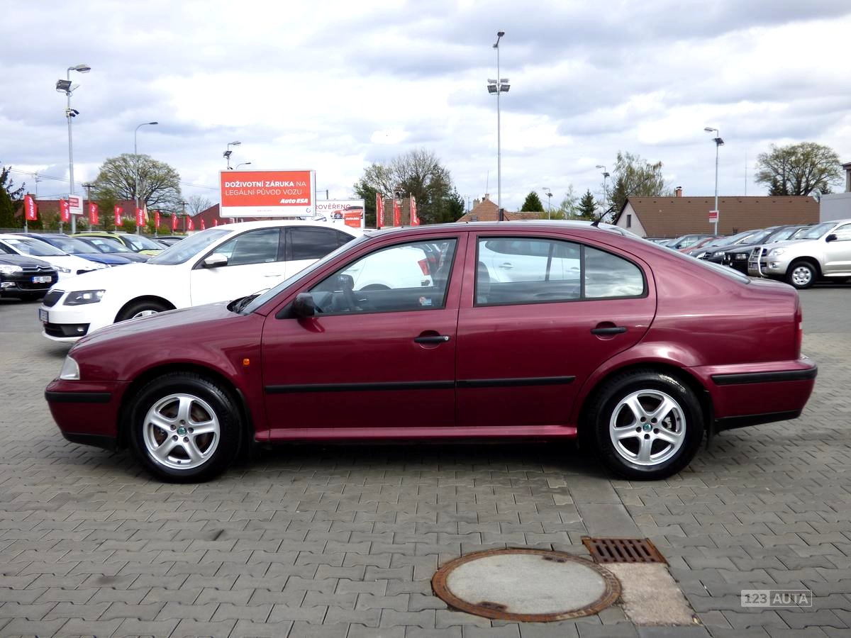 Škoda Octavia, 1993 - pohled č. 8