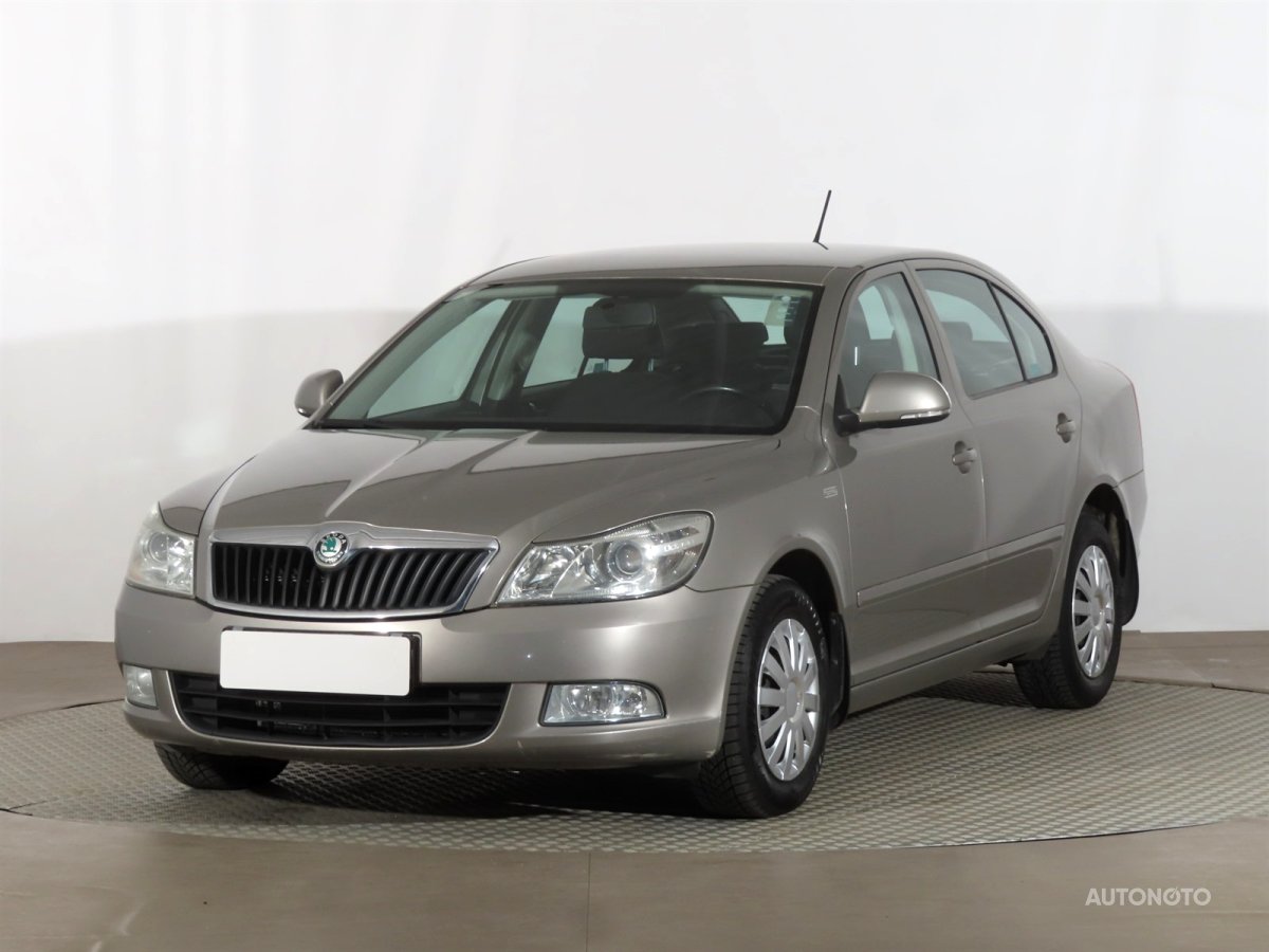 Škoda Octavia, 2012 - pohled č. 3