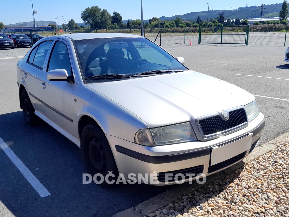Škoda Octavia, 2004 - celkový pohled