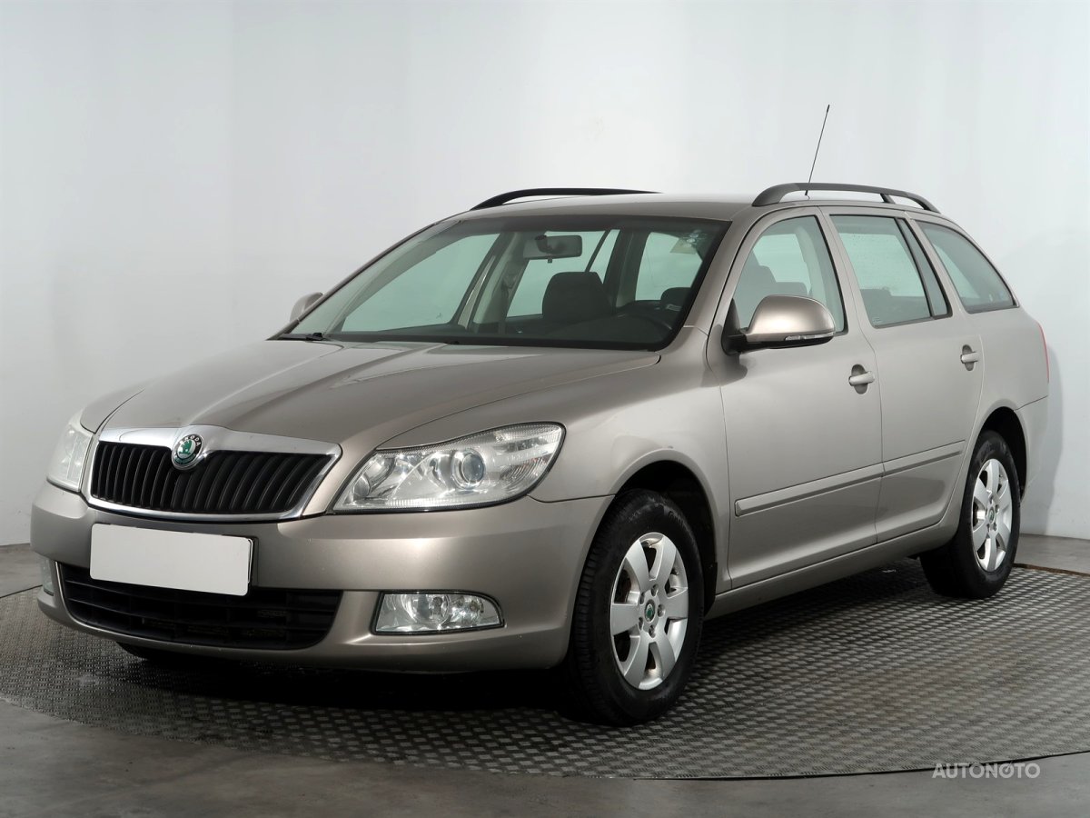 Škoda Octavia, 2012 - pohled č. 3