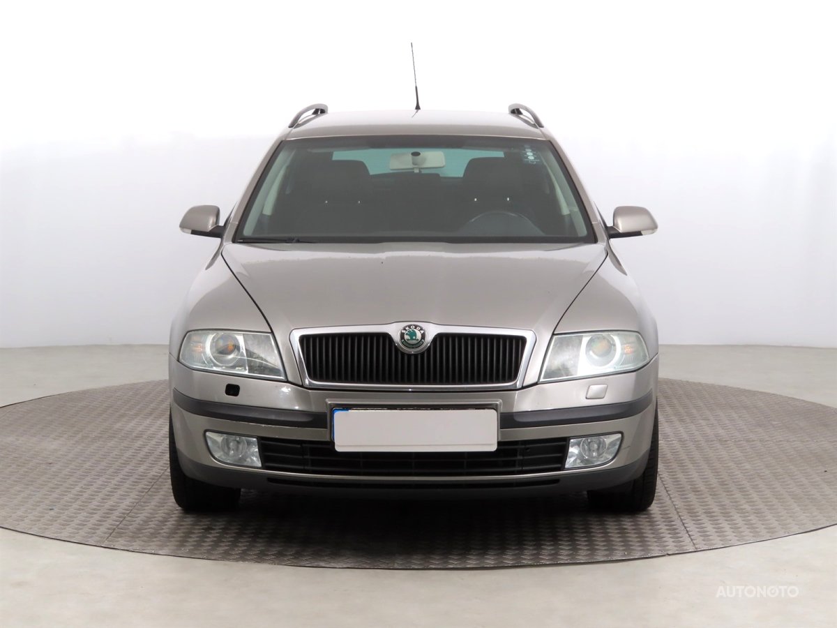 Škoda Octavia, 2006 - pohled č. 2