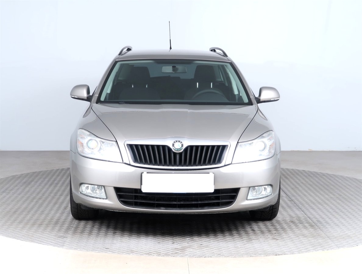 Škoda Octavia, 2009 - pohled č. 2